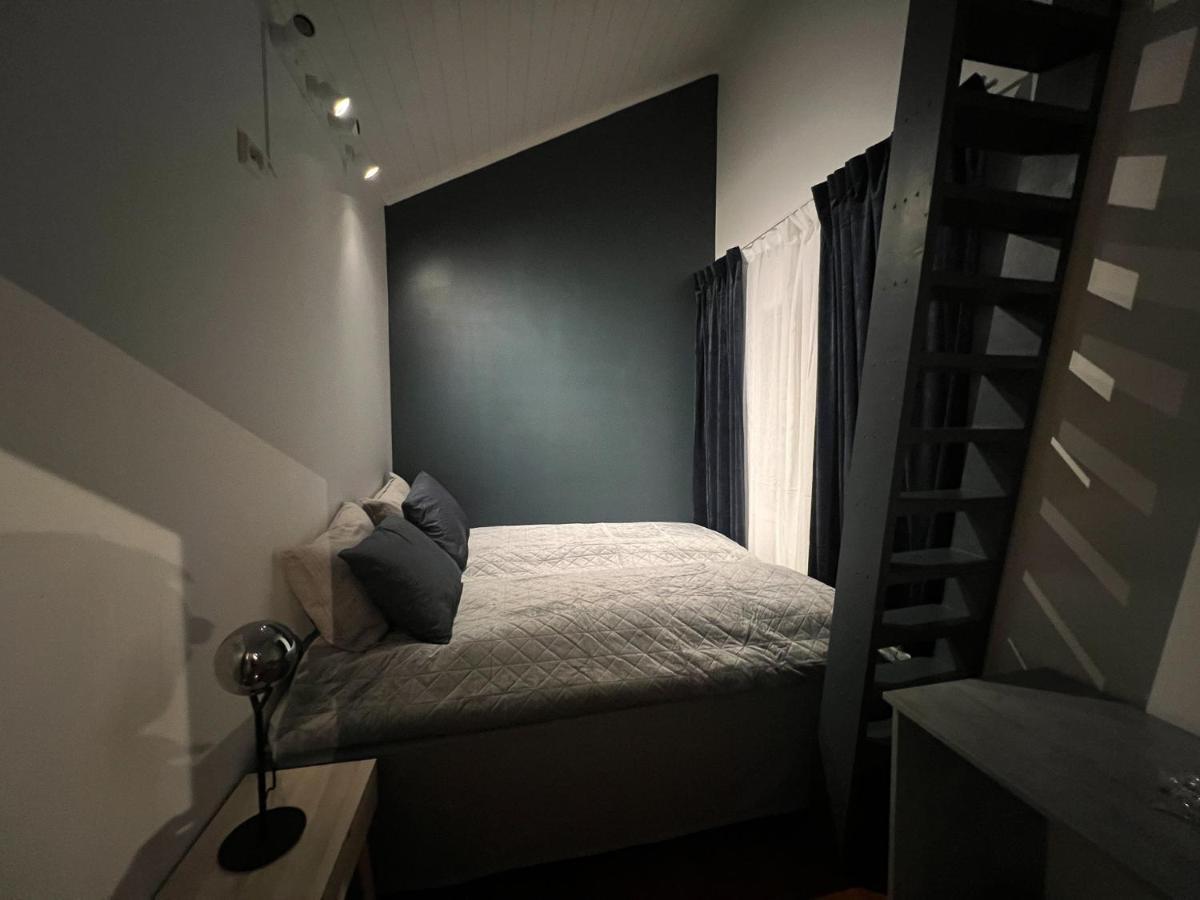 Charming Loft Retreat On Tromso'S Historic Main Street: 3-Minute Stroll To City Square Exteriör bild